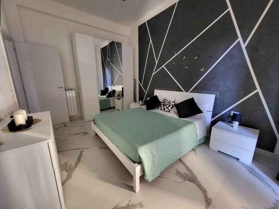 Newlife 815 Holiday Home Black Mercato San Severino Esterno foto